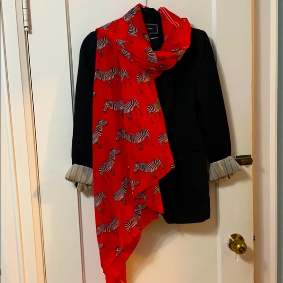 Zebra scarf 🧣🦓 - Picture 2 of 5